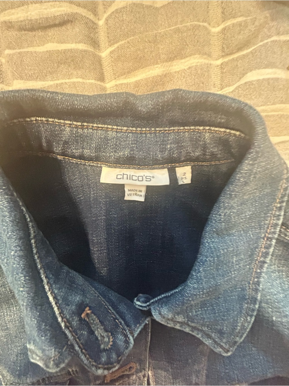 Chico's Blue Denim Jean Jacket with Puff Sleeves - Picture 4 of 12